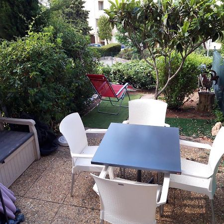 T2, Jardin, Veranda Chambre, Climatisation, Parking Privatif, Proche A Pied Centre, Plage, Gare, Pour 3 Adultes Ou 2 Adultes Avec 2 Enfants Bandol Exteriér fotografie